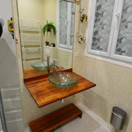 Apartment Drouot - T2 Au Coeur Du Port
